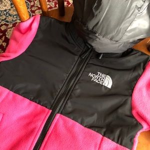 NWOT Girls The North Face Denali Jacket